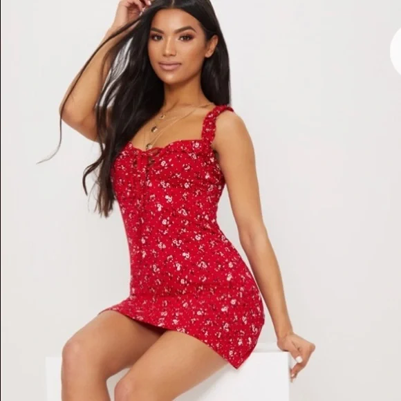 NWT PrettyLittleThing Dress - Picture 5 of 6